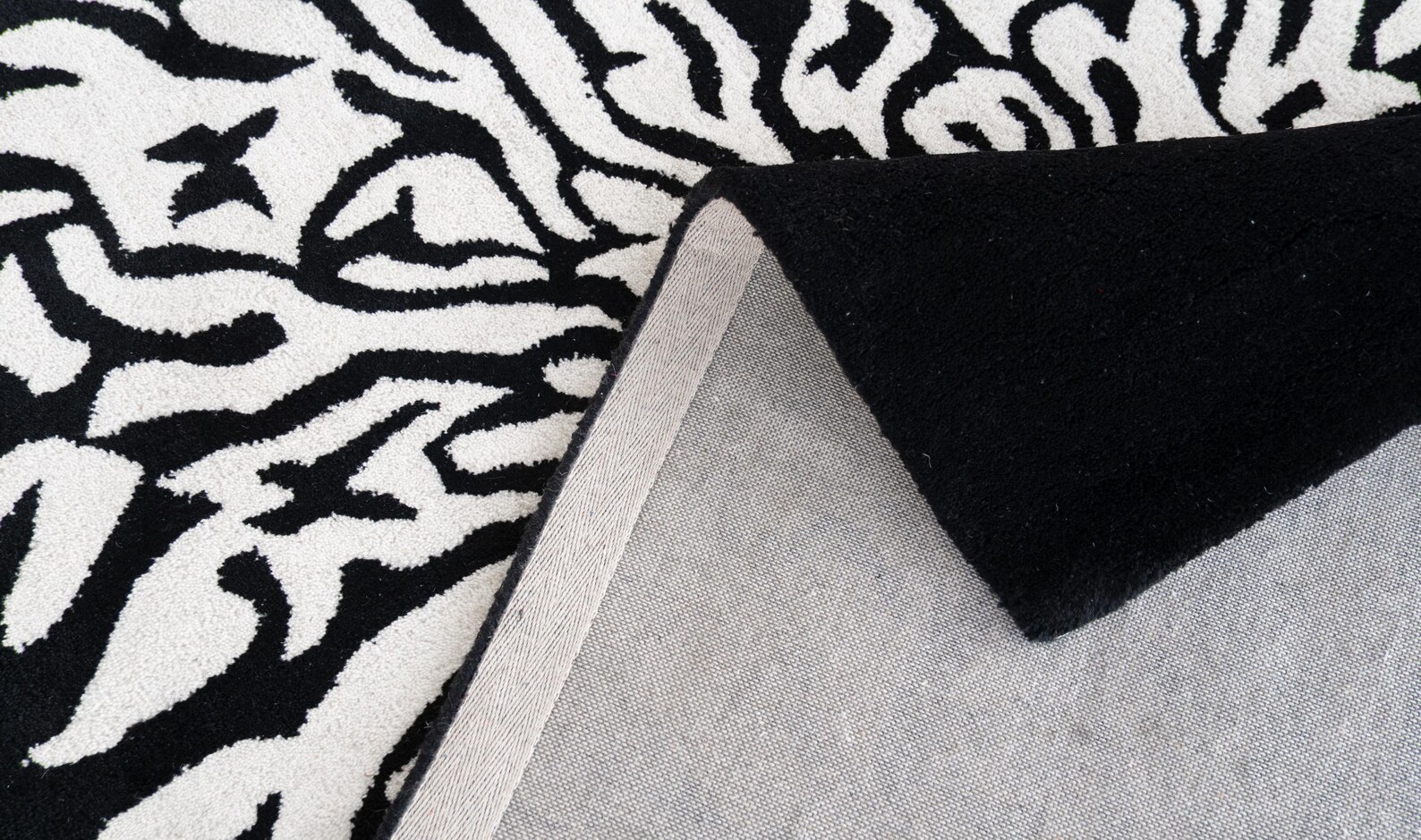 Hand Tufted Wool Area Rug – Black & White Handmade Carpet for Living Room | Design RO-01 - Image 5